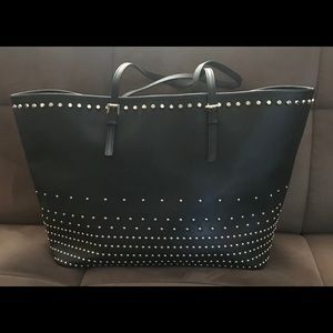 Gorgeous Michael Kors Tote Bag